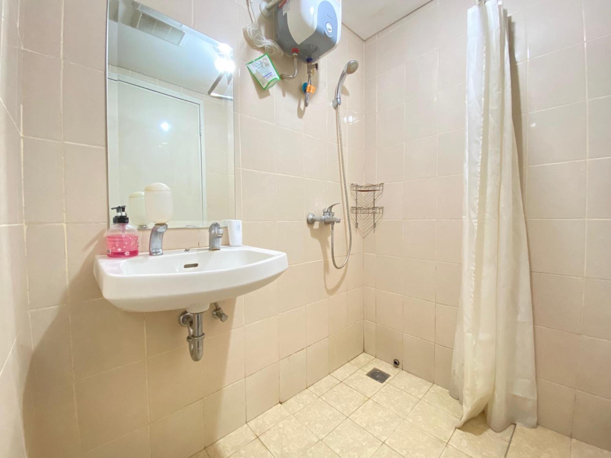 Pleasant 1br At Parahyangan Near Unpar By Travelio Bandung